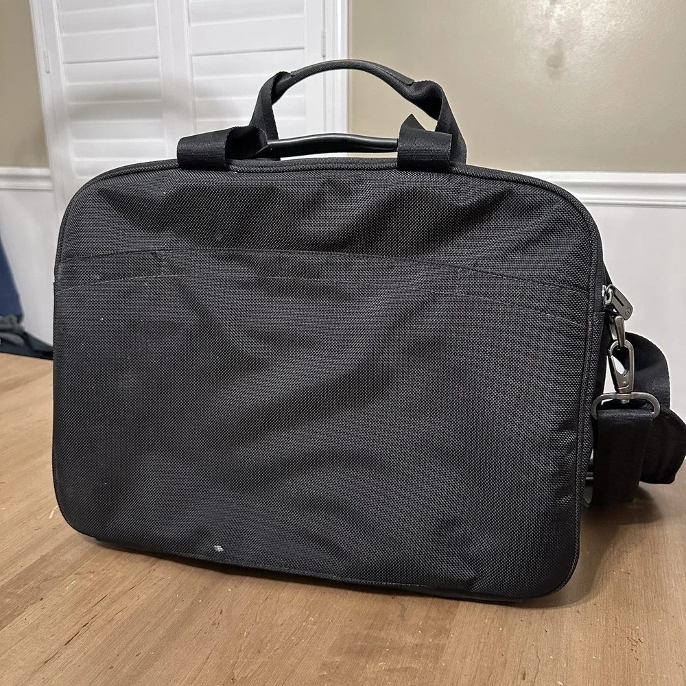Tumi T-Tech 67555D T-Pass TSA Presidio Travel Expandable Laptop Bag Briefcase